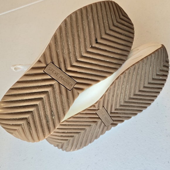 Steve Madden High top shoes for kids size 1 - Picture 6 of 9